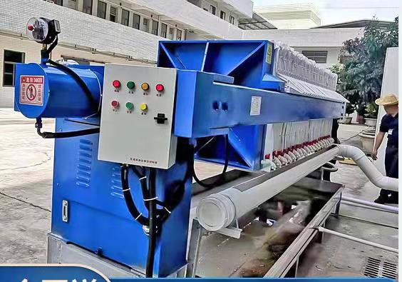 隔膜壓濾機(jī)的隔膜濾板為什么容易破損？